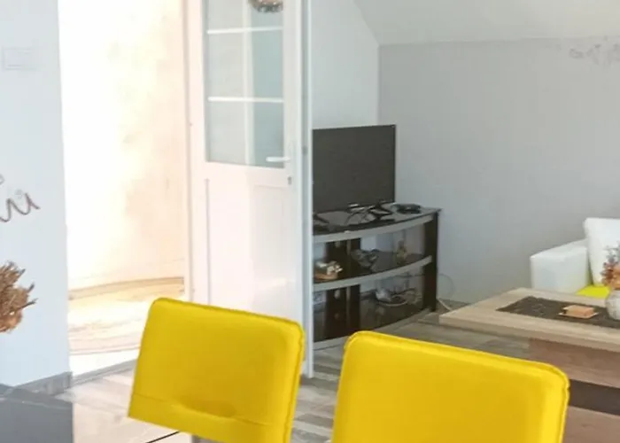 Romansa Lejlighed Perucac